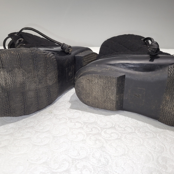 Women's Seven7 Duck Boots - Picture 6 of 7